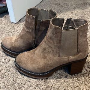 Pierre Dumas booties